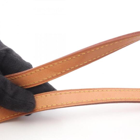 LOUIS VUITTON Brown Monogram Leather Shoulder Bag - Picture 6 of 10